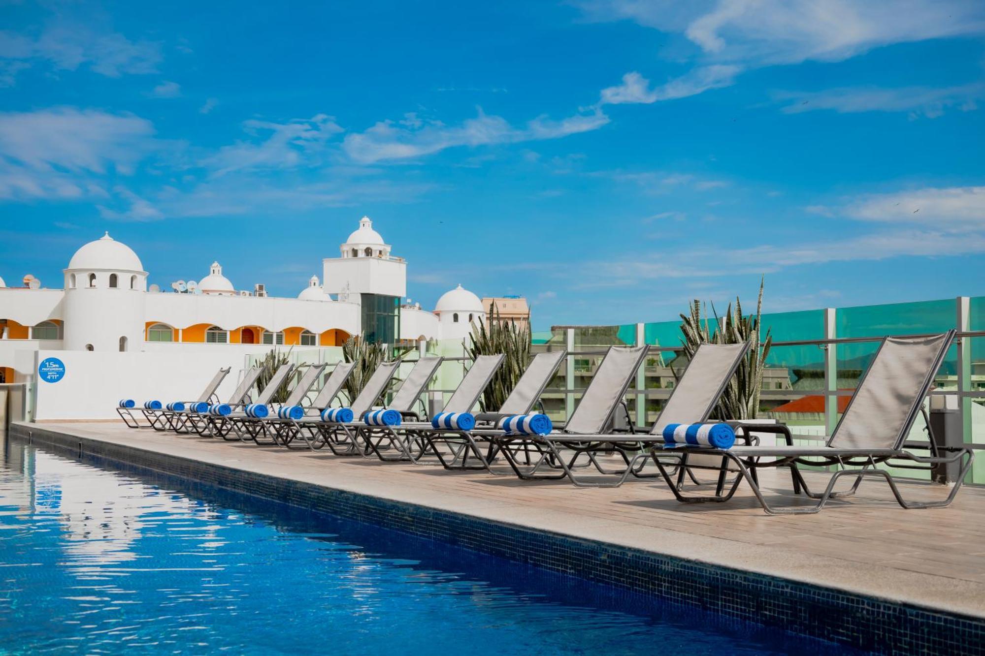 Hotel Villa Varadero Nuevo Vallarta Bagian luar foto